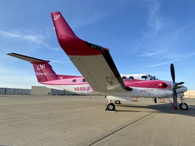 Beechcraft Super King Air 350 (N848UP)