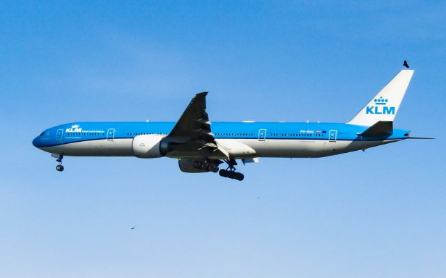 BOEING 777-300ER (PH-BVG)