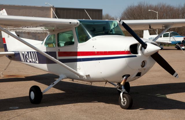 Cessna Skyhawk (N734AU)