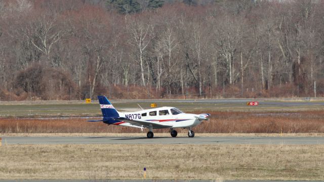 Piper Cherokee (N817G)