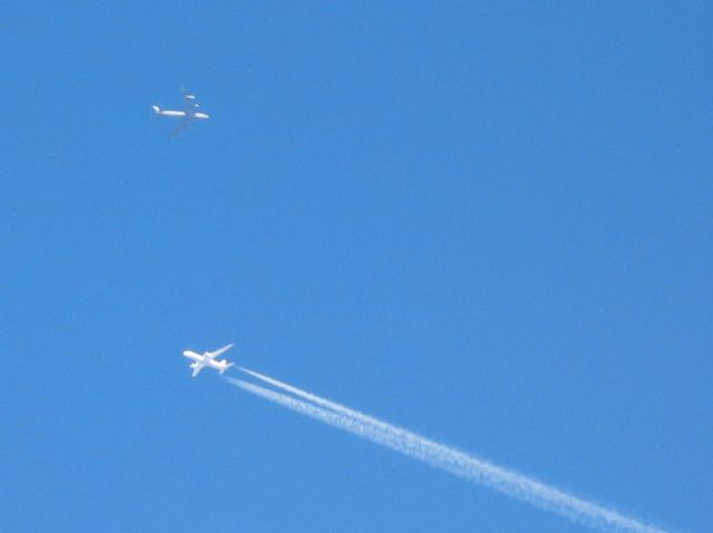 Boeing C-135FR Stratotanker (62-3530) - INDY74