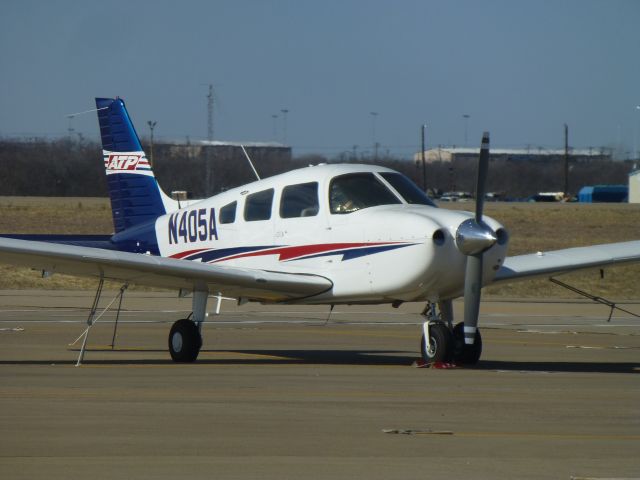 Piper Cherokee (N405A)