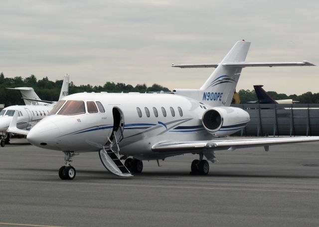 Hawker 800 (N900PE)