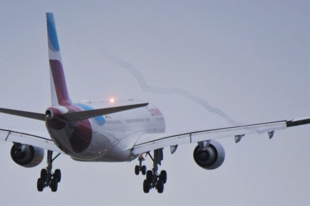 Airbus A330-200 (D-AXGC)
