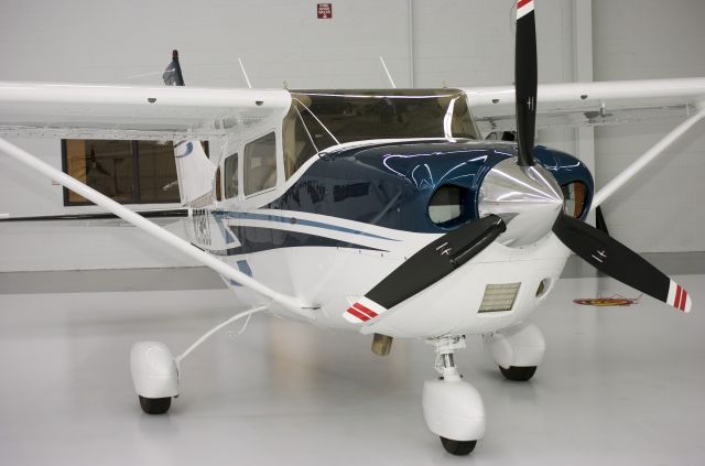 Cessna 206 Stationair (N2109J)