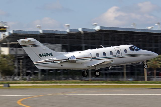 Beechcraft Beechjet (N400VK) - 400VK roatating off 7L enroute to Ocala.