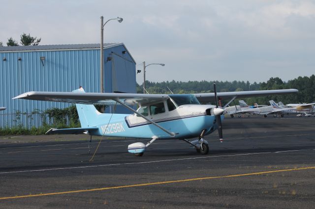 Cessna Skyhawk (N5298K) - Copyright 2013 GA Spotter Photography