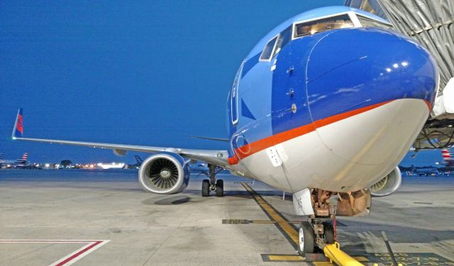 Boeing 737-800 (N815SY) - Getting ready for a flight to Gulfport-Biloxi Intl.br /br /Best viewed in Full Sizebr /br /4/15/17