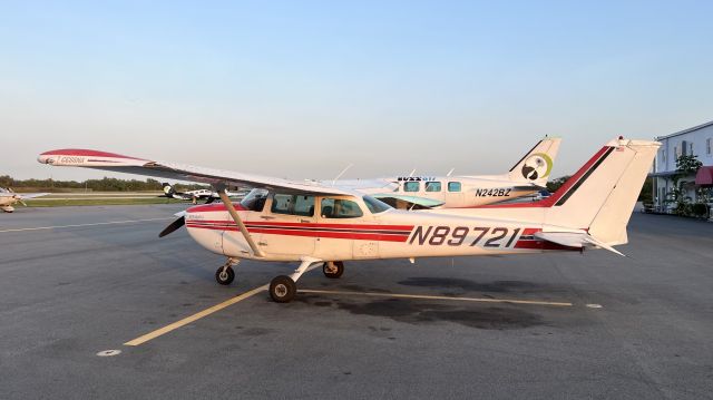 Cessna Skyhawk (N89721)