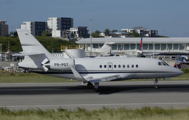 Dassault Falcon 2000 (PR-PGT)