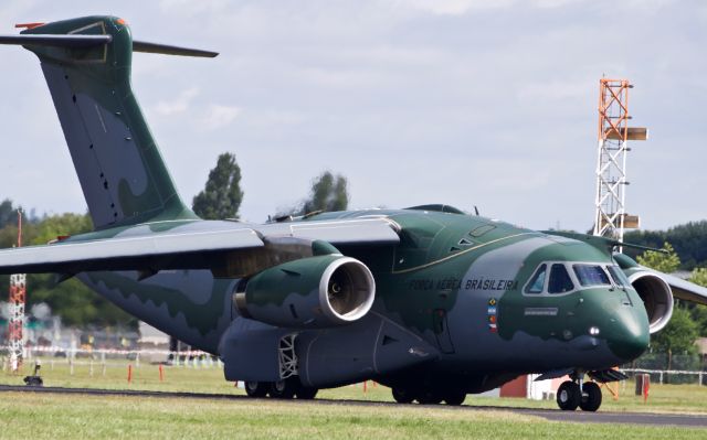 PT-ZNF — - The first prototype of the Embraer KC-390 military transport aircraft at the Farnborough 2016 Airshow