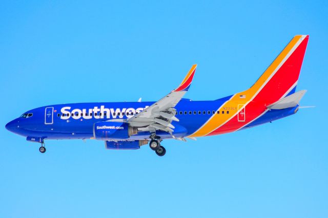 Boeing 737-700 (N233LV) - Southwest 8516 from Kansas City, MO. 15 Feb 21.