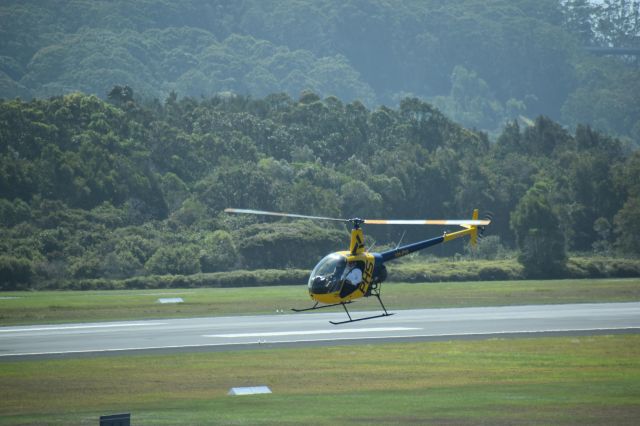 Robinson R-22 (VH-PHI)