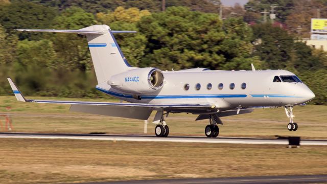 Gulfstream Aerospace Gulfstream IV (N444QC) - PDK Spotting platform; Canon EOS SL1, EF400mm f/5.6L