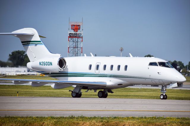 Canadair Challenger 350 (N250DN) - 2018 Bombardier Challenger 350br /- Owned/Operated by Delaware North