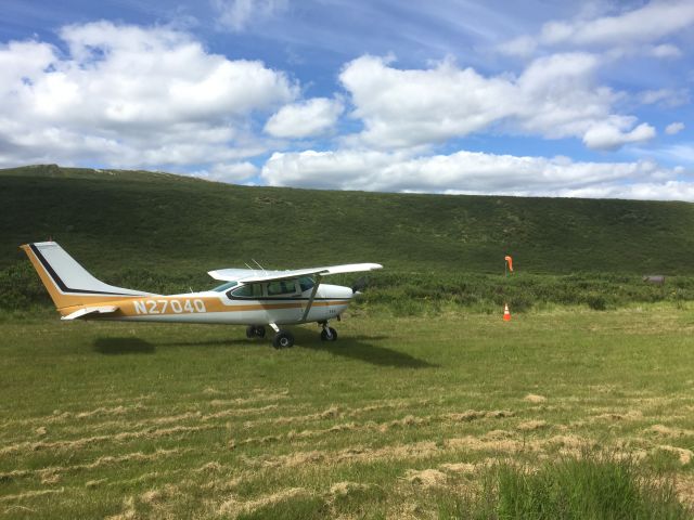 Cessna Skylane (N2704Q)