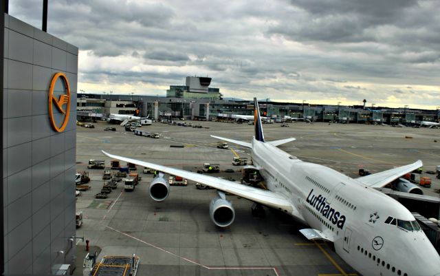 BOEING 747-8 (D-ABYU)