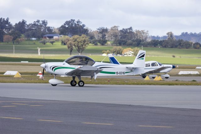 ZENAIR Super Zodiac (19-8316) - Zenith Zodiac CH 601 XL-B (19-8316) taxiing at Wagga Wagga Airport