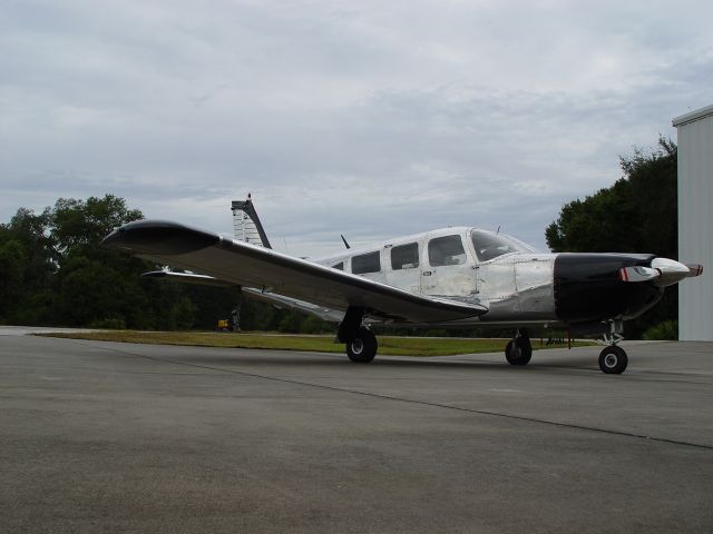 Piper Saratoga (N188SP) - Puppy Express