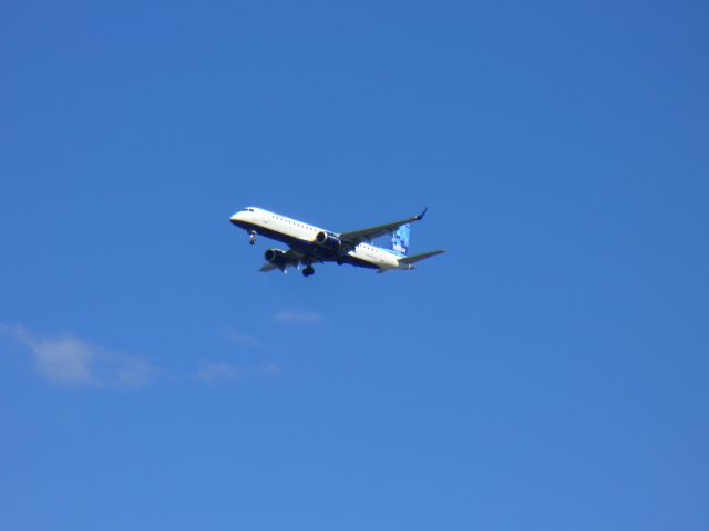 Embraer ERJ-190 (N283JB)