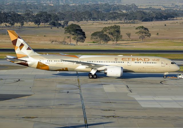 Boeing 787-9 Dreamliner (A6-BLW)