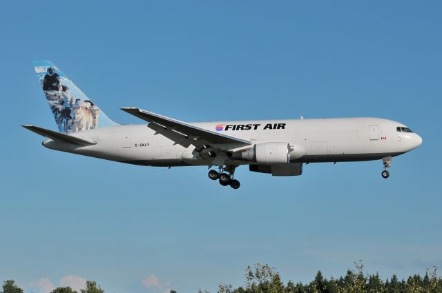 BOEING 767-200 (C-GKLY) - First air 767-223 C-GKLY landing at YOW from YFB flight FAB91,Tue,July,20th,2010 with new tail art DOG SLED TEAM