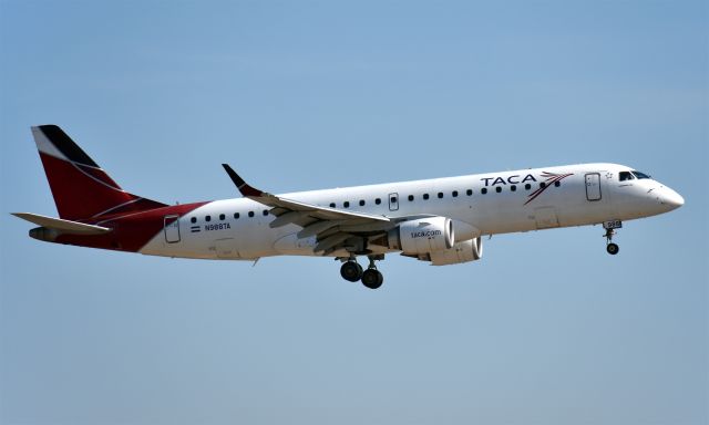 Embraer ERJ-190 (N988TA) - Taken from Founders Plaza.