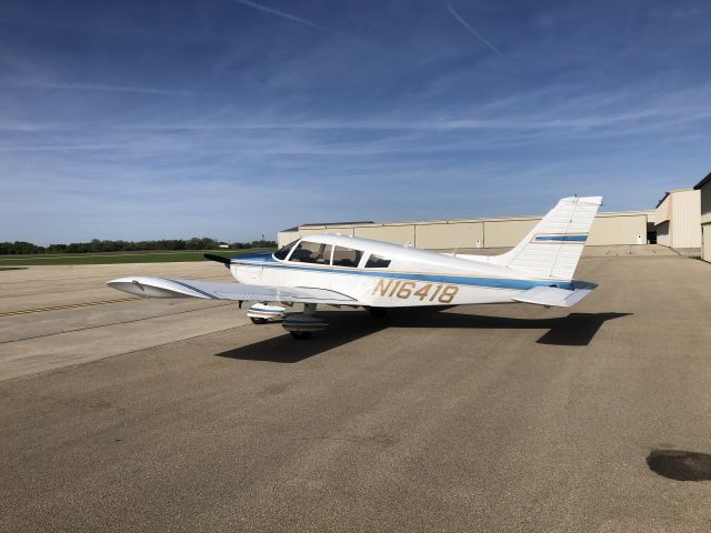 Piper Cherokee (N16418)