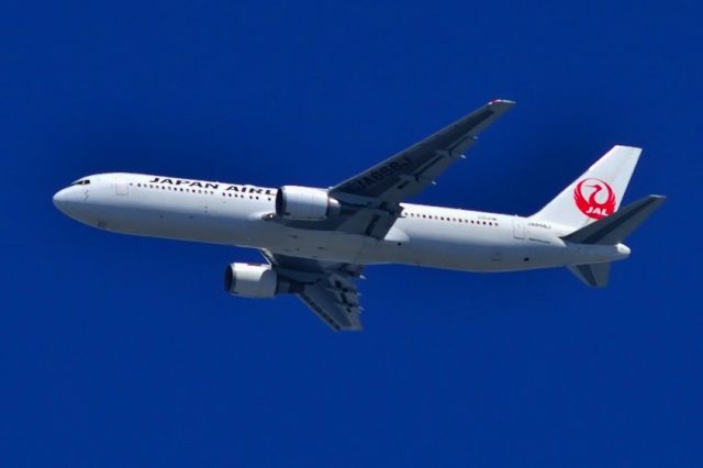 BOEING 767-300 (JA658J)
