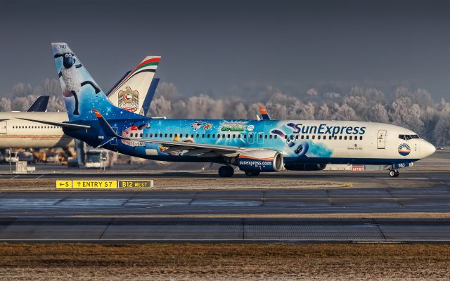 Boeing 737-800 (TC-SNU)