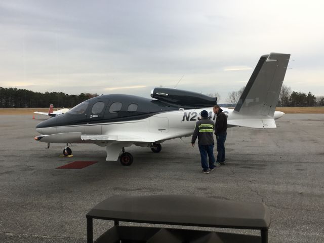 Cirrus Vision SF50 (N234HS)