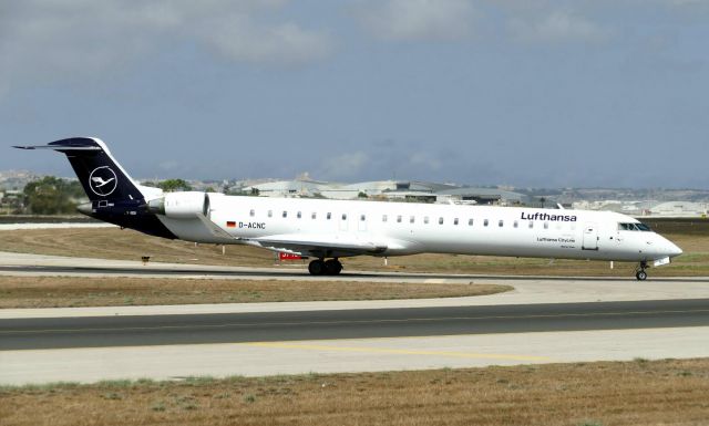 Canadair Regional Jet CRJ-900 (D-ACNC) - On txy D