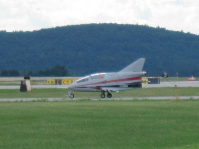 Experimental 200kts (N152BD) - Taxiing towards runway 35 for engine testing.