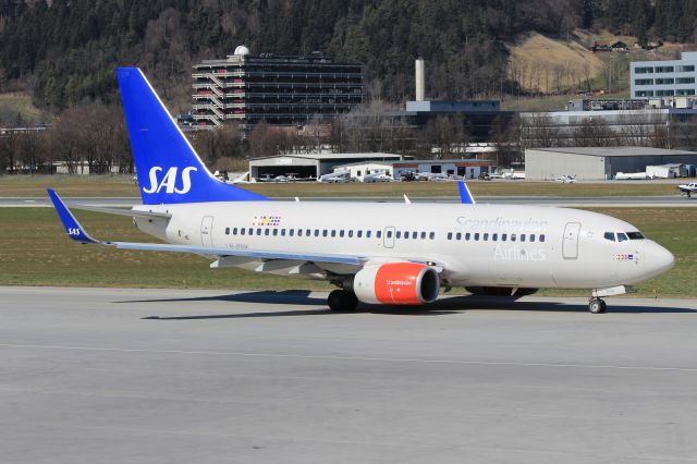 Boeing 737-700 (LN-RNW)