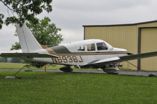 Piper Cherokee (N6938J)