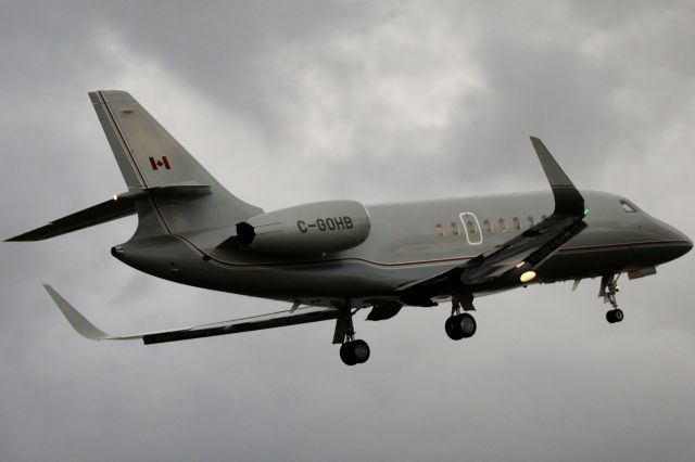 Dassault Falcon 2000 (C-GOHB)