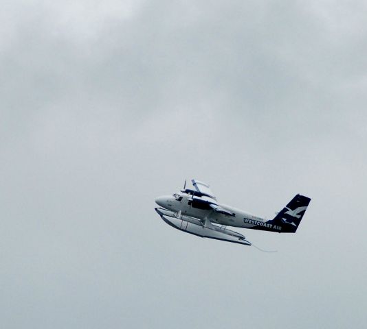 De Havilland Canada Twin Otter (C-GQKN)