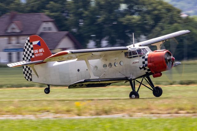 Antonov An-2 (OK-HFL)