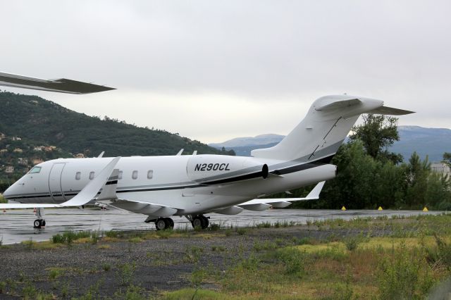 Canadair Challenger (N290CL) - 21 mai 2015