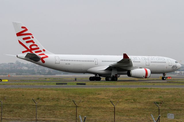 Airbus A330-200 (VH-ZFB)