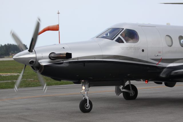 Pilatus PC-12 (N638AV)