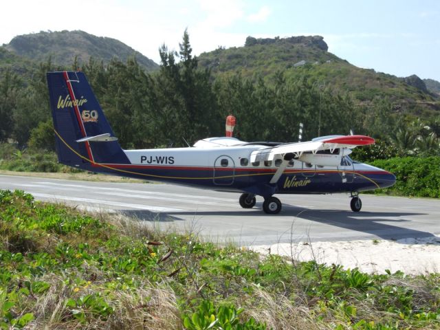 De Havilland Canada Twin Otter (PJ-WIS)