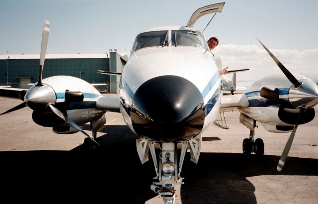 Beechcraft Airliner (N8226Z) - 1999