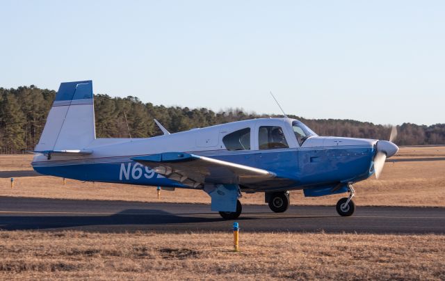 Mooney M-20 (N6929U)