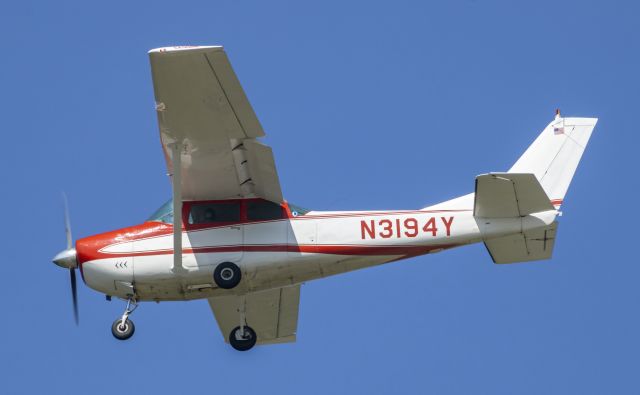 Cessna Skylane (N3194Y) - 1962 Cessna 182E Skylane