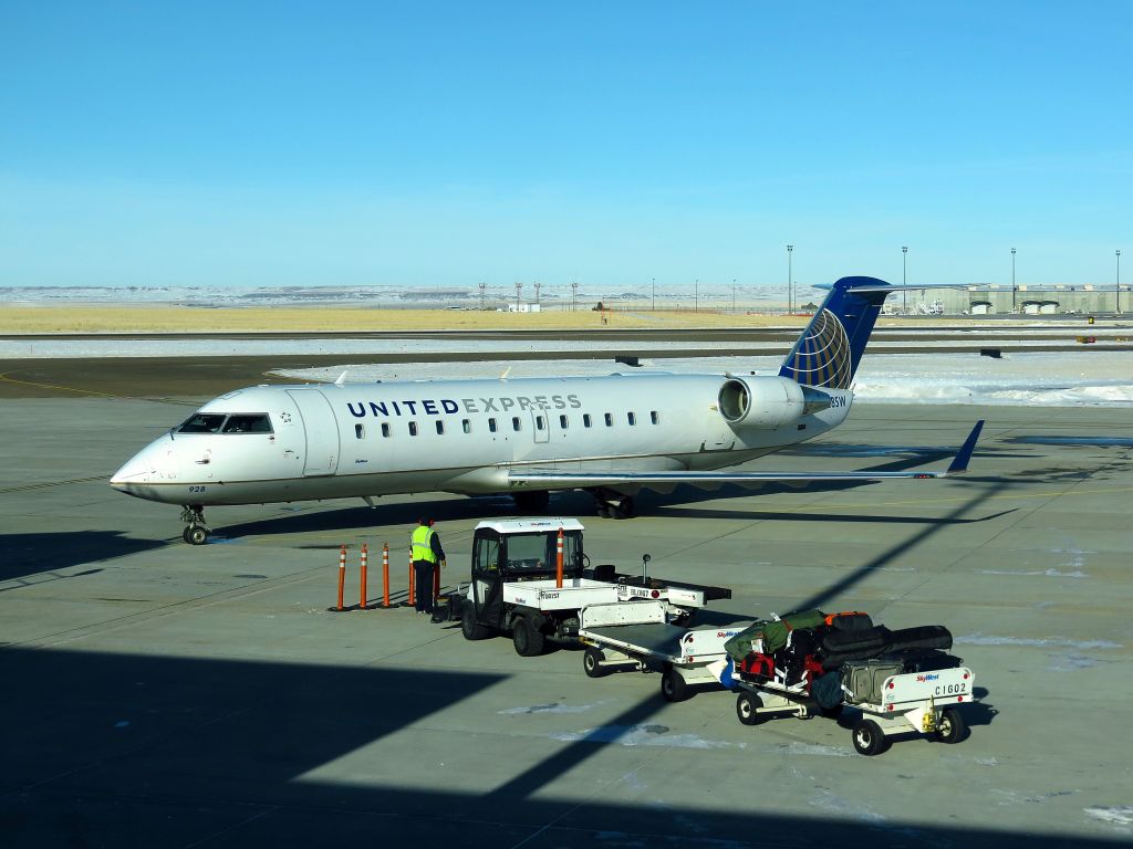 Canadair Regional Jet CRJ-200 (N928SW)