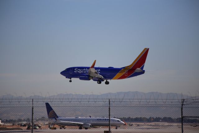 Boeing 737-700 (N927WN) - 2 Dec 15