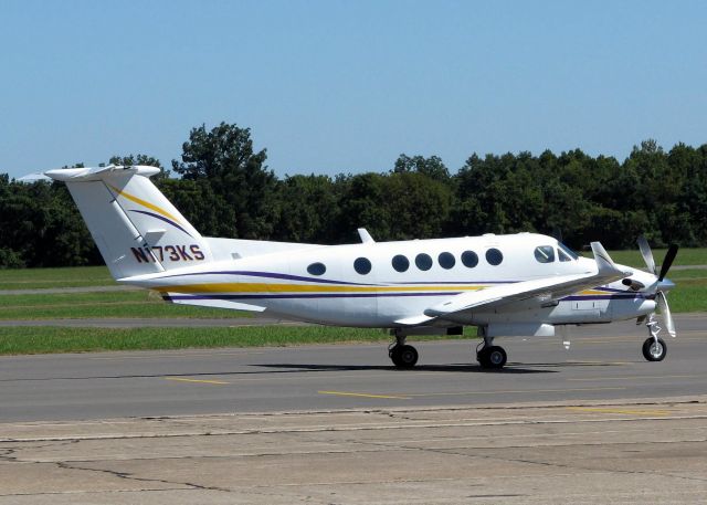 Beechcraft Super King Air 300 (N173KS) - Nice purple and gold color scheme. L.S.U. maybe?