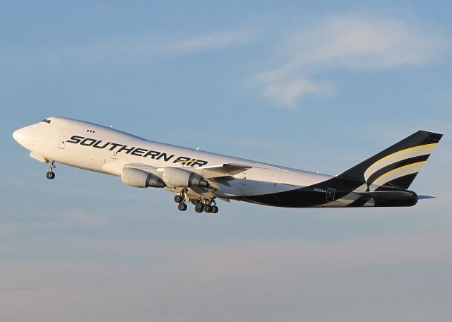 Boeing 747-200 (N815SA)