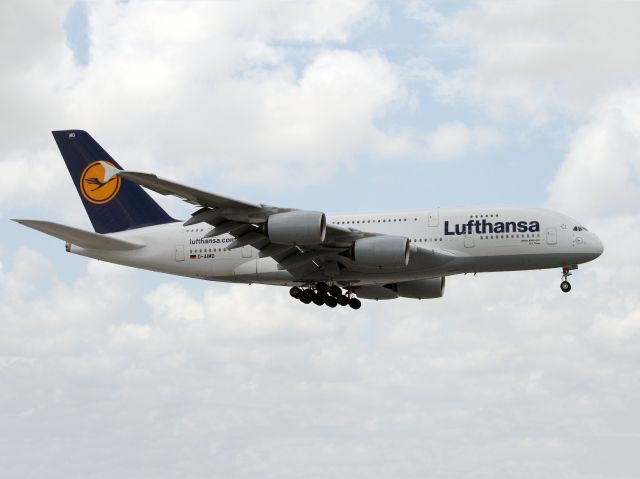 Airbus A380-800 (D-AIMG) - German Airline Lufthansas new Airbus A380.